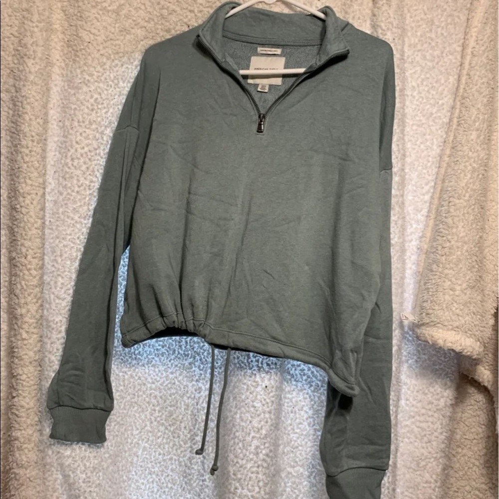 American Eagle sweatshirt with front tie